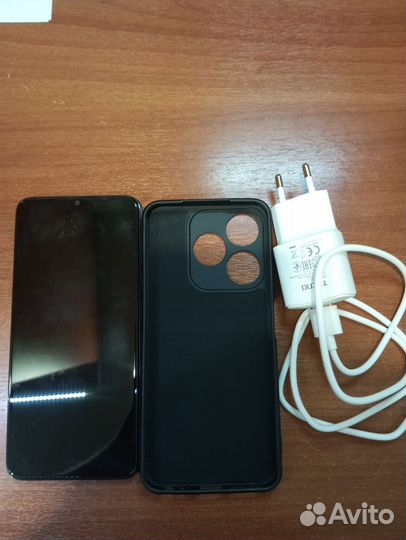 Смартфон Tecno spark 10C