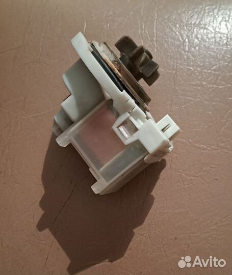 Мотор от стиральной машины Bosch