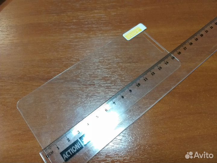 Стекло на смартфон