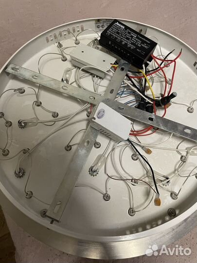 Люстра потолочная