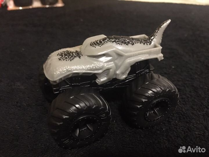 Hot wheels monster trucks mega wrex