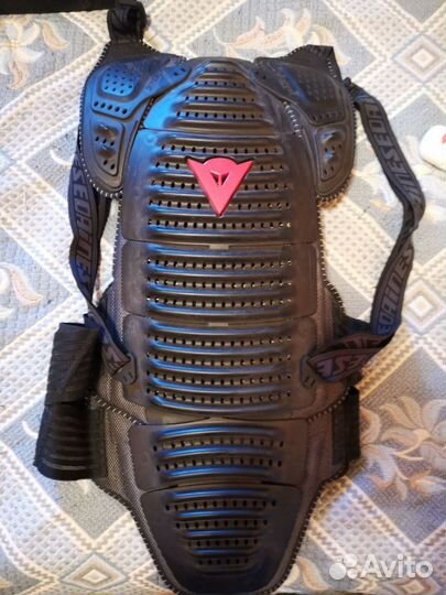 Защита спины Dainese wave 3