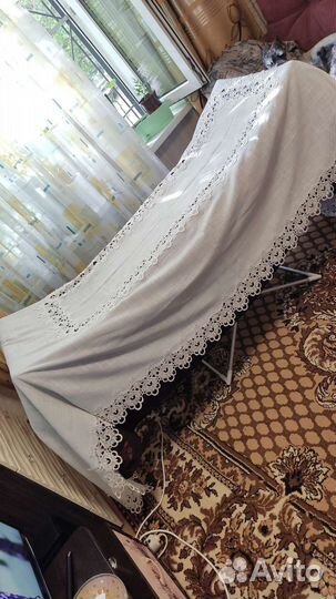 Скатерть льняная с вышивкой