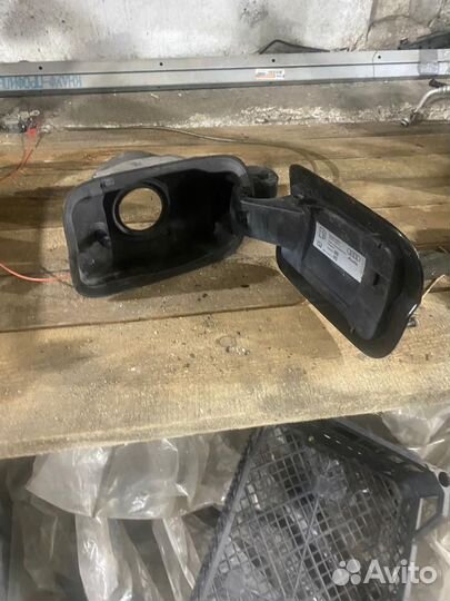 Лючок бензобака audi a6 c7 дорестайлинг