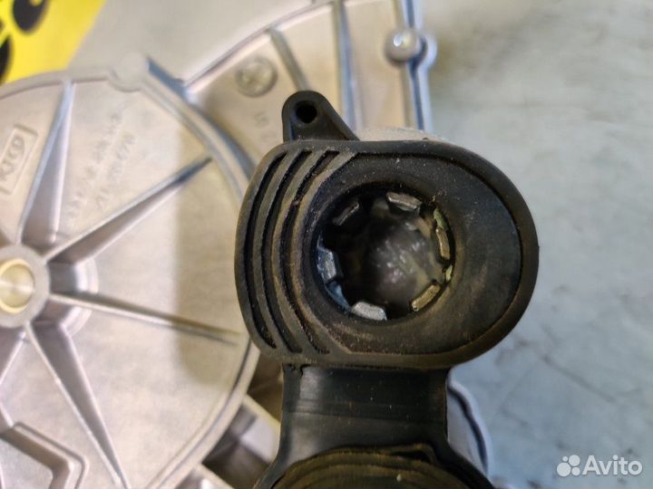 Привод крышки багажника Audi A8 D3 4E2 4E8 BVJ 4.2