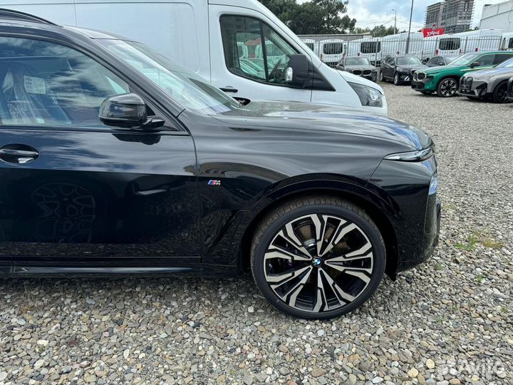BMW X7 3.0 AT, 2024, 10 км