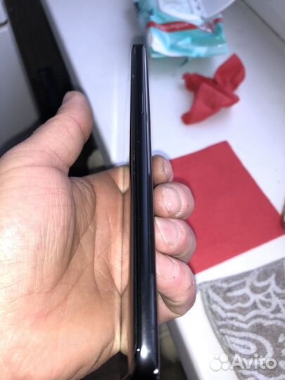 Samsung Galaxy S9, 4/64 ГБ