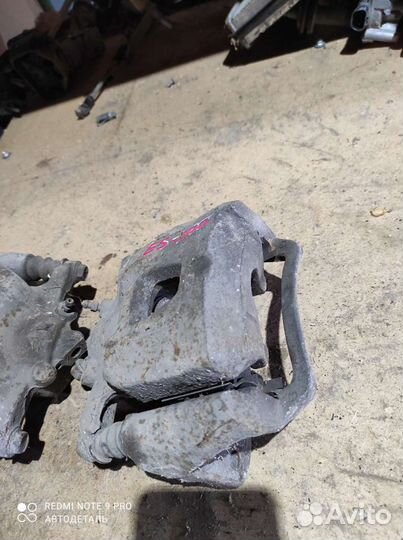 Передние суппорта Lexus es 300