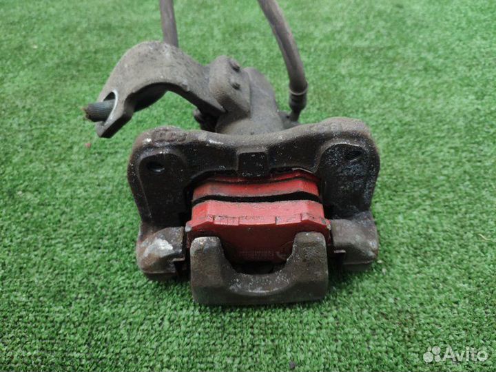 Суппорт задний левый Honda Civic 4D R18A1 2009