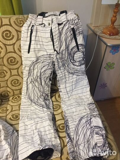 Зимний костюм для девочки