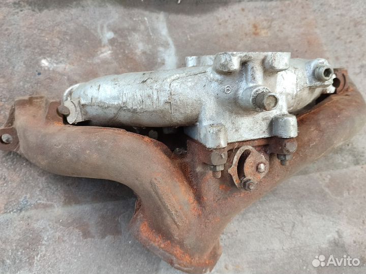 Коллектор впуской выпускной газ-24