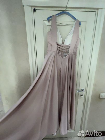 Платье вечернее