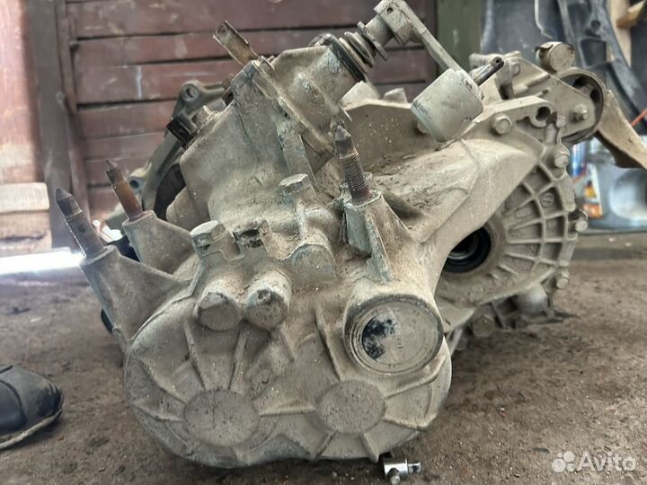 Лансер 9 1.6 МКПП коробка механика