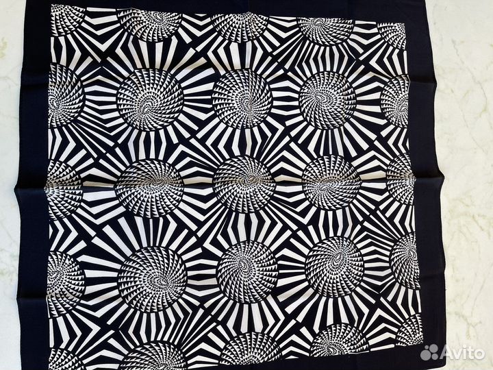 Платок шелковый Павловский посад