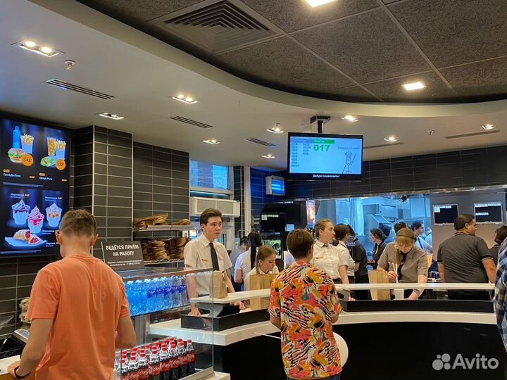 Сотрудник в ночь (сеть быстрого питания)