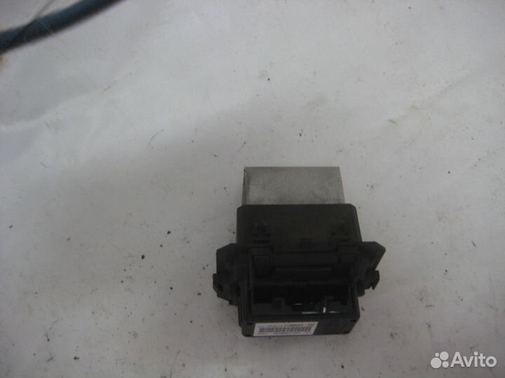 Резистор отопителя Renault Scenic Megane 3
