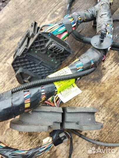 Жгут электропроводки кузова Chevrolet Cruze Wagon