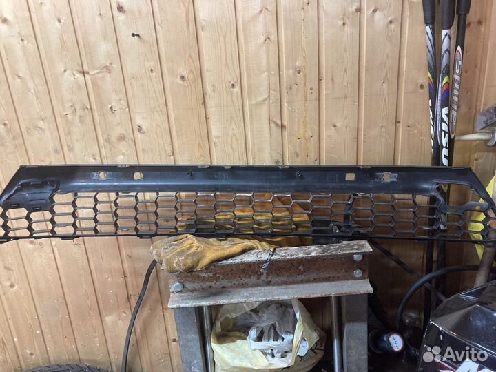 Решетка радиатора lexus nx 200