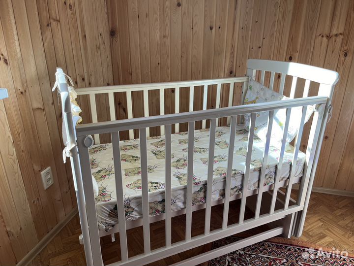 Продаю детскую кроватку