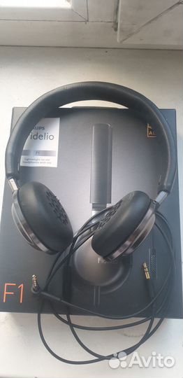 Philips fidelio f1