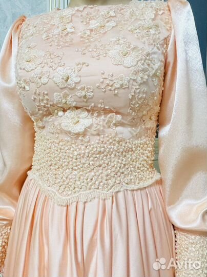 Вечернее платье