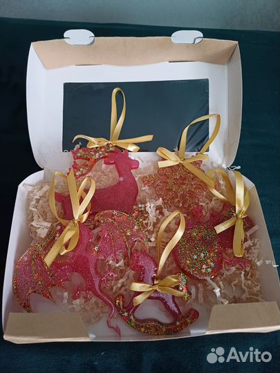 Елочные игрушки