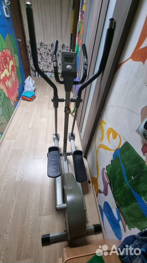 Эллиптический тренажер torneo