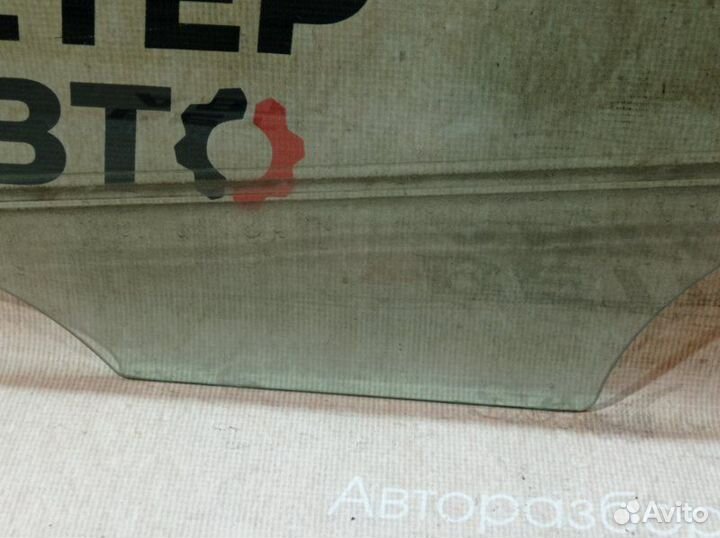 Стекло заднее левое Chevrolet Aveo T300 Хетчбэк