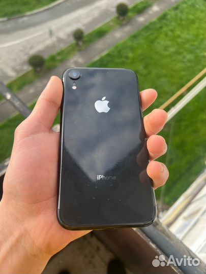 iPhone Xr, 64 ГБ
