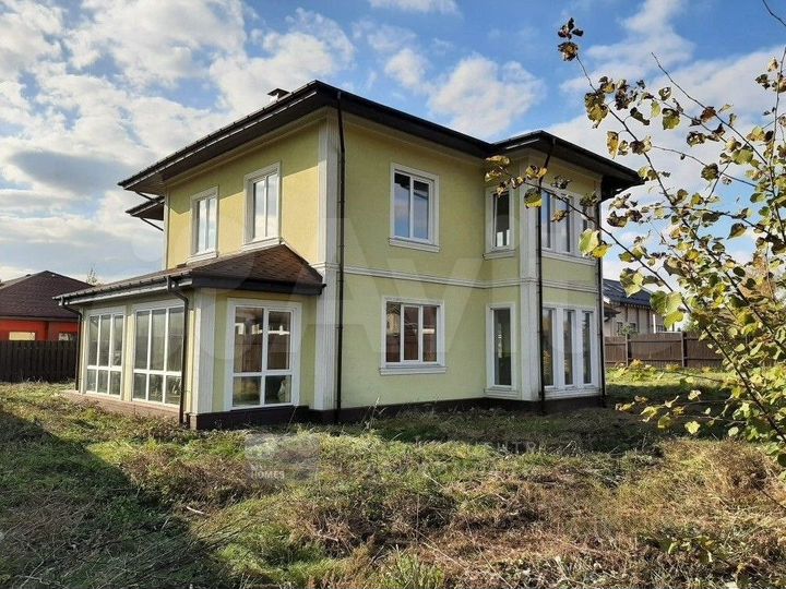 Дом 226 м² на участке 12,5 сот.