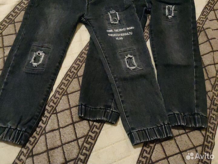 Джинсы для мальчика 110 116 и кофточки в садик