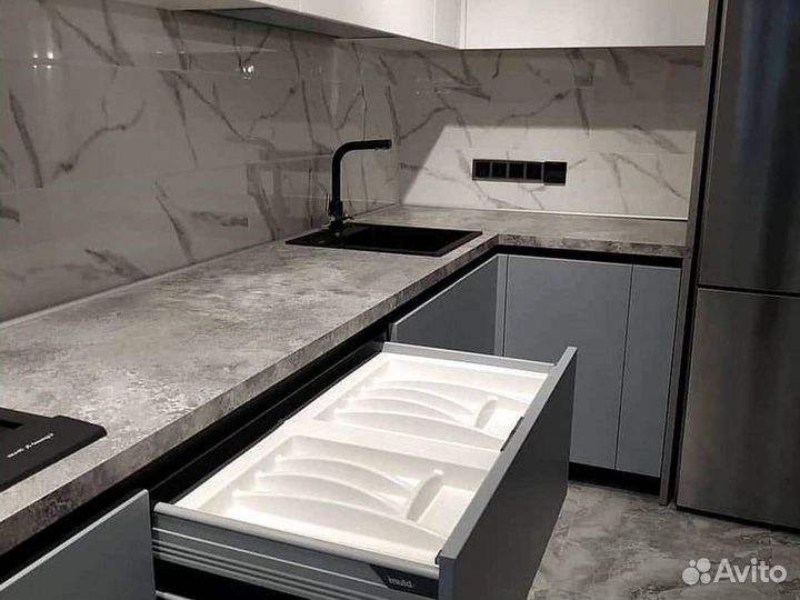 Кухонный гарнитур 