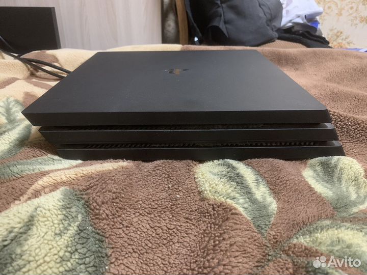 Sony PS4 pro 1tb