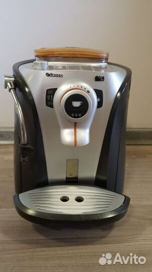 Кофемашина Saeco