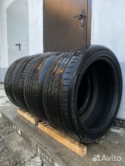 Continental ContiCrossContact UHP 295/40 R21 111W