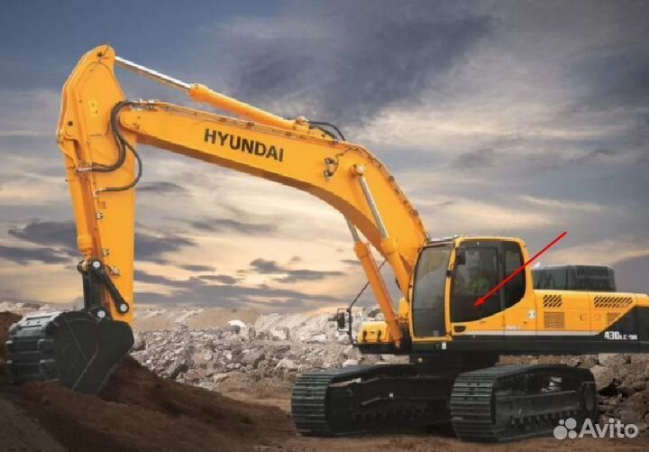 Стекло двери нижнее на экскаватор Hyundai