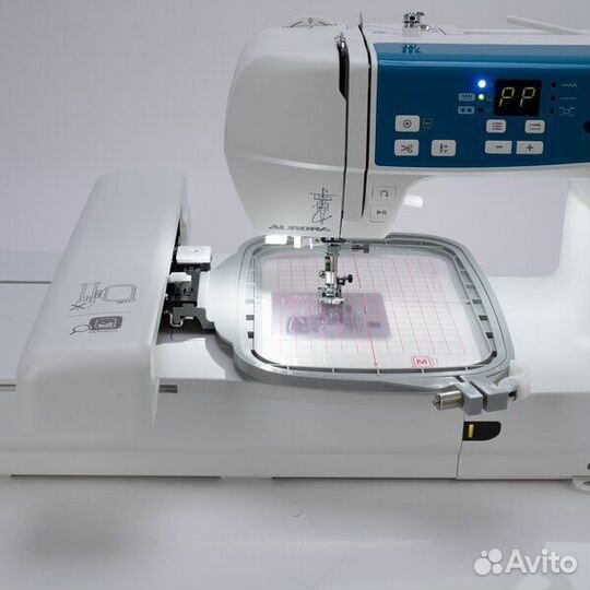 Швейно- вышивальная машина Avrora style 800