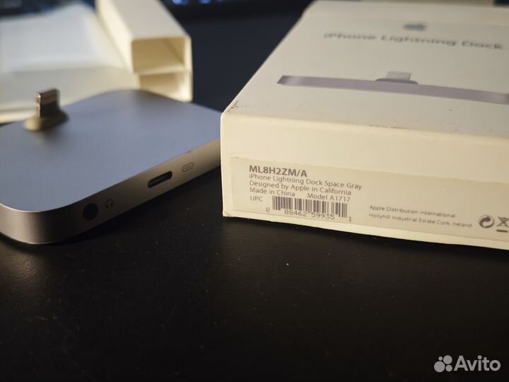 Док станция для iPhone Apple Lightning Dock