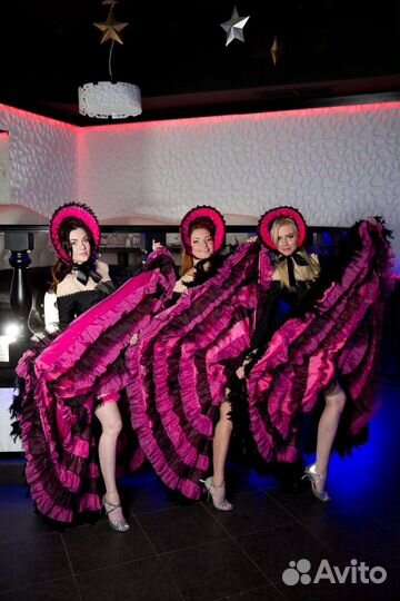 Выступление шоу-балета «Эйфория»