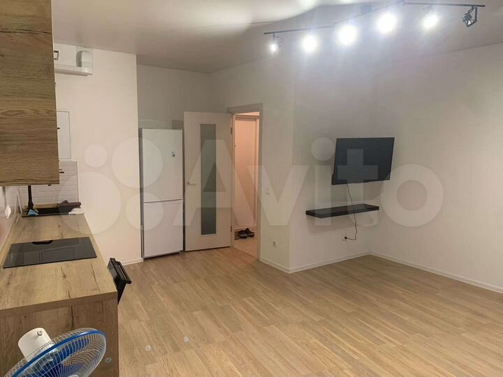 2-к. квартира, 60 м², 7/17 эт.