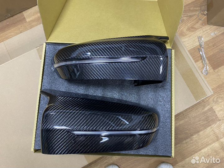 Накладки зеркал на BMW G20 М5 стиль сухой карбон