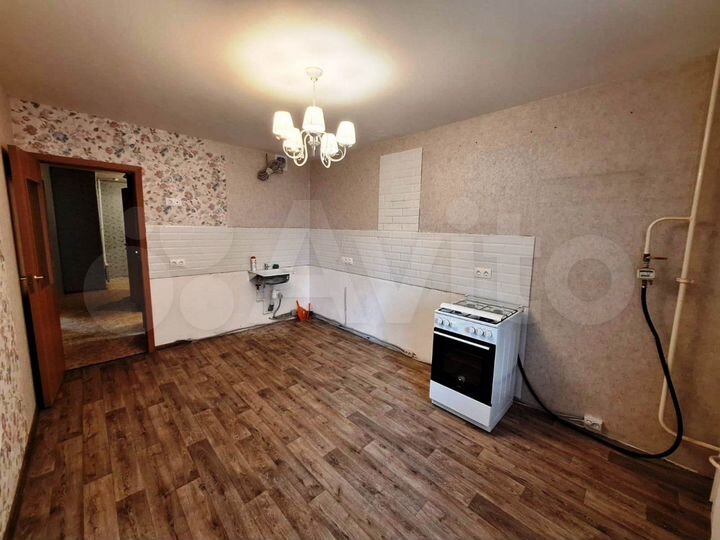 2-к. квартира, 64 м², 1/9 эт.