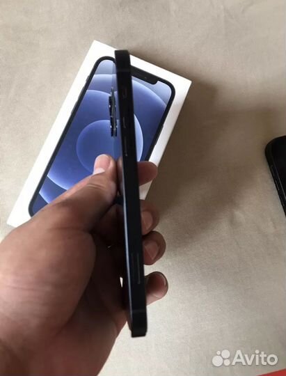 iPhone 12, 64 ГБ