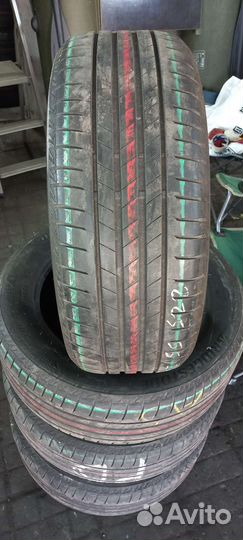 Bridgestone Turanza T005 225/55 R17