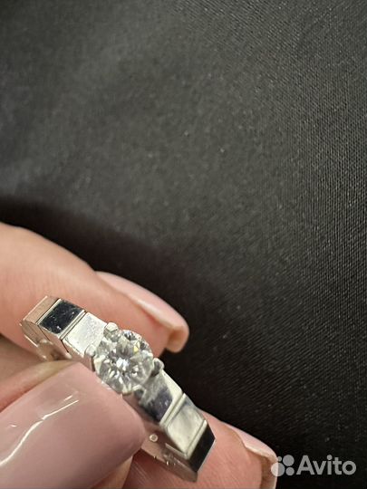 Кольцо с бриллиантом Cartier