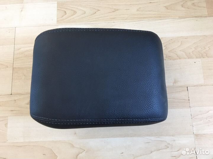 Подлокотник BMW E39 96-98