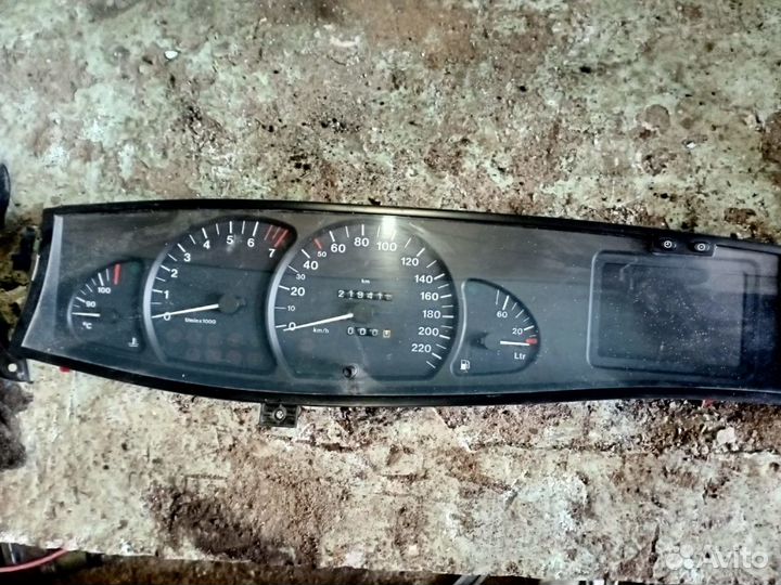 Панель приборов Opel Omega B2