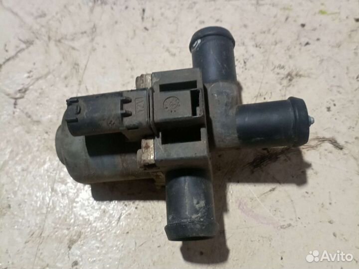 Перепускной клапан отопителя Mercedes w221