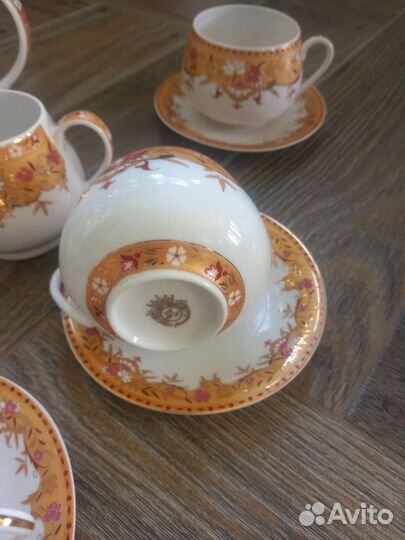 Сервиз праздничный чайный на 6 персон
