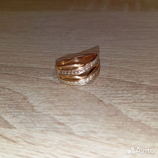Золотое кольцо с фианитами 585 пробы